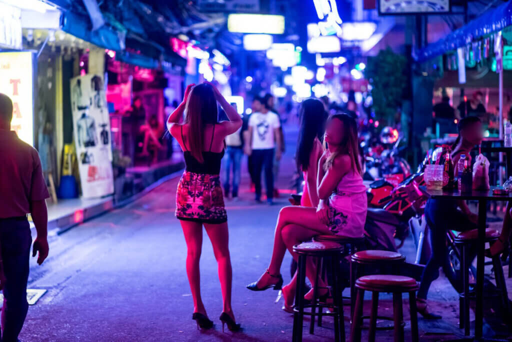 girls in red light